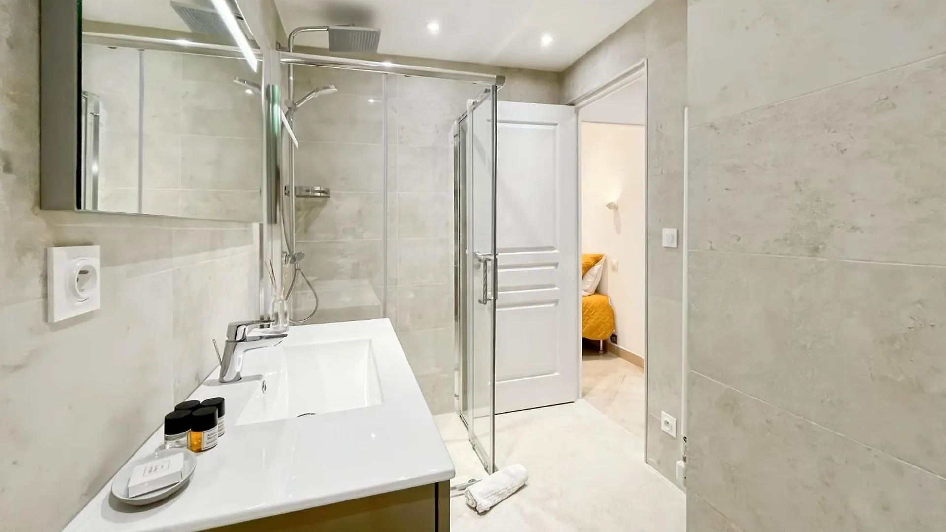 Lhelvetia - 3 Bedrooms - 3 Bathrooms - Near Croisette Cannes 0*,