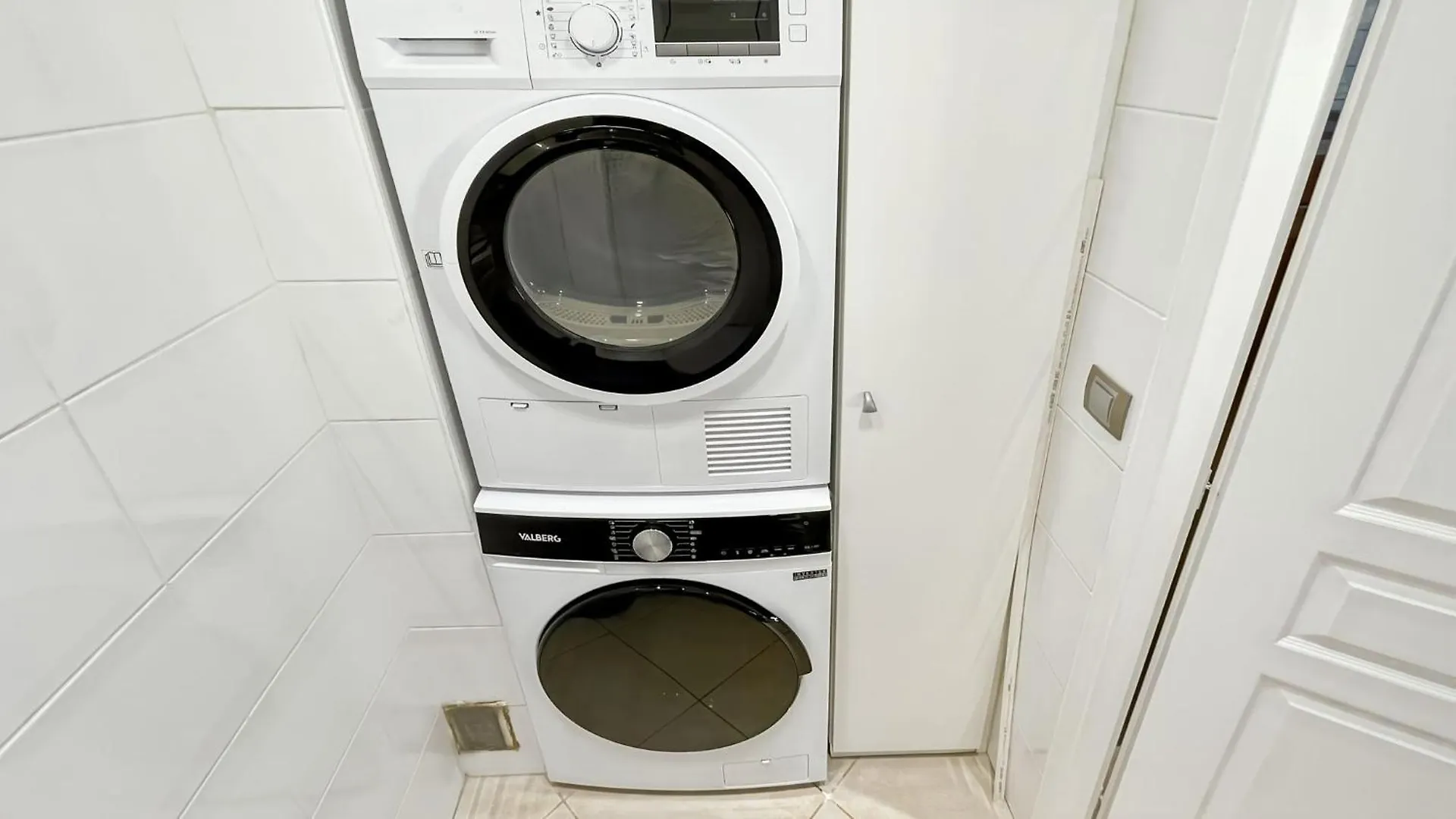 Lhelvetia - 3 Bedrooms - 3 Bathrooms - Near Croisette كان